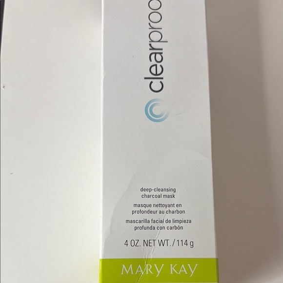 Mary Kay Deep cleansing charcoal mask - Picture 1 of 3